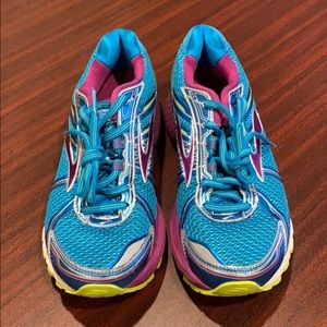 Brooks Adrenaline GTS 15 Women’s Running/Trainer
